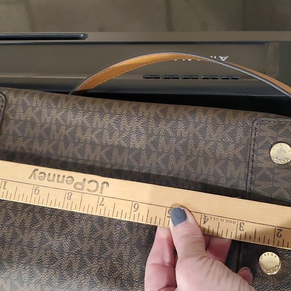 Michael Kors Riley Bag - Picture 12 of 12